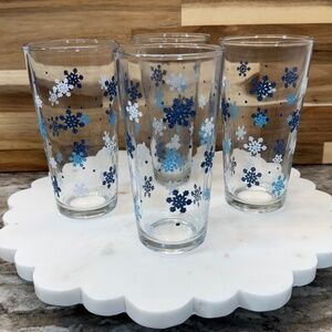 Snowflake Patterned Glass Tumblers